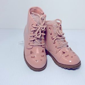 Girls New Wonder Nation Flexible Non-Marking Outsole Boot Critter Sz 8 NWT